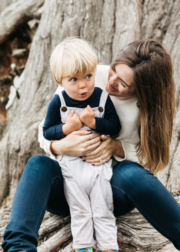san-francisco-bay-area-family-photographer-carmen-dunham-photography-and-filmsIMG_5374 little boy making adorable cute faces with mom in alamo square park san francisco