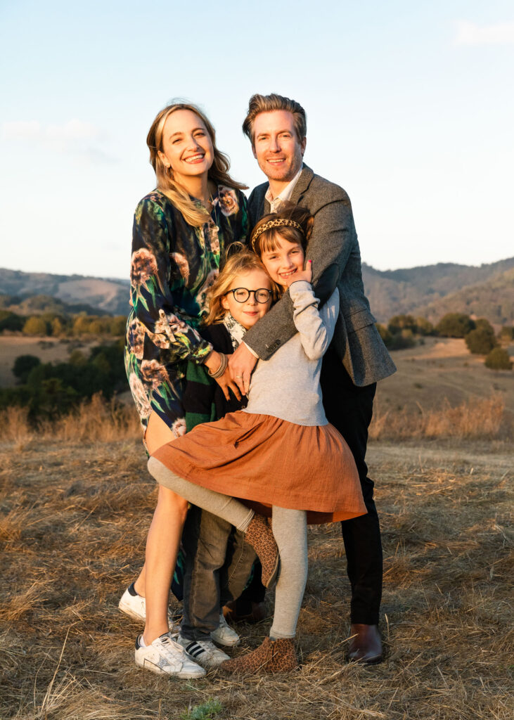 IMG_8645-Lake-Chabot-Castro-Valley-Family-Photographer-Carmen-Dunham-Photography Family smiling during a family photo session at Lake Chabot.
